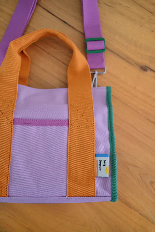 Analog No.4 Medium Tote Bag (Limited Edition) - Image 17