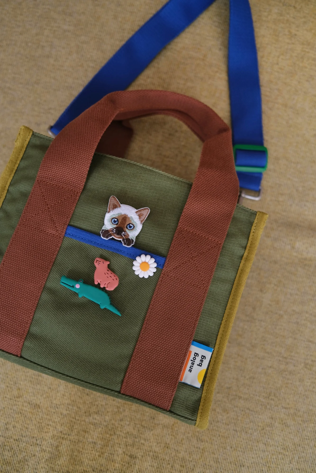 Analog No.6 Medium Tote Bag (Limited Edition) - Image 20