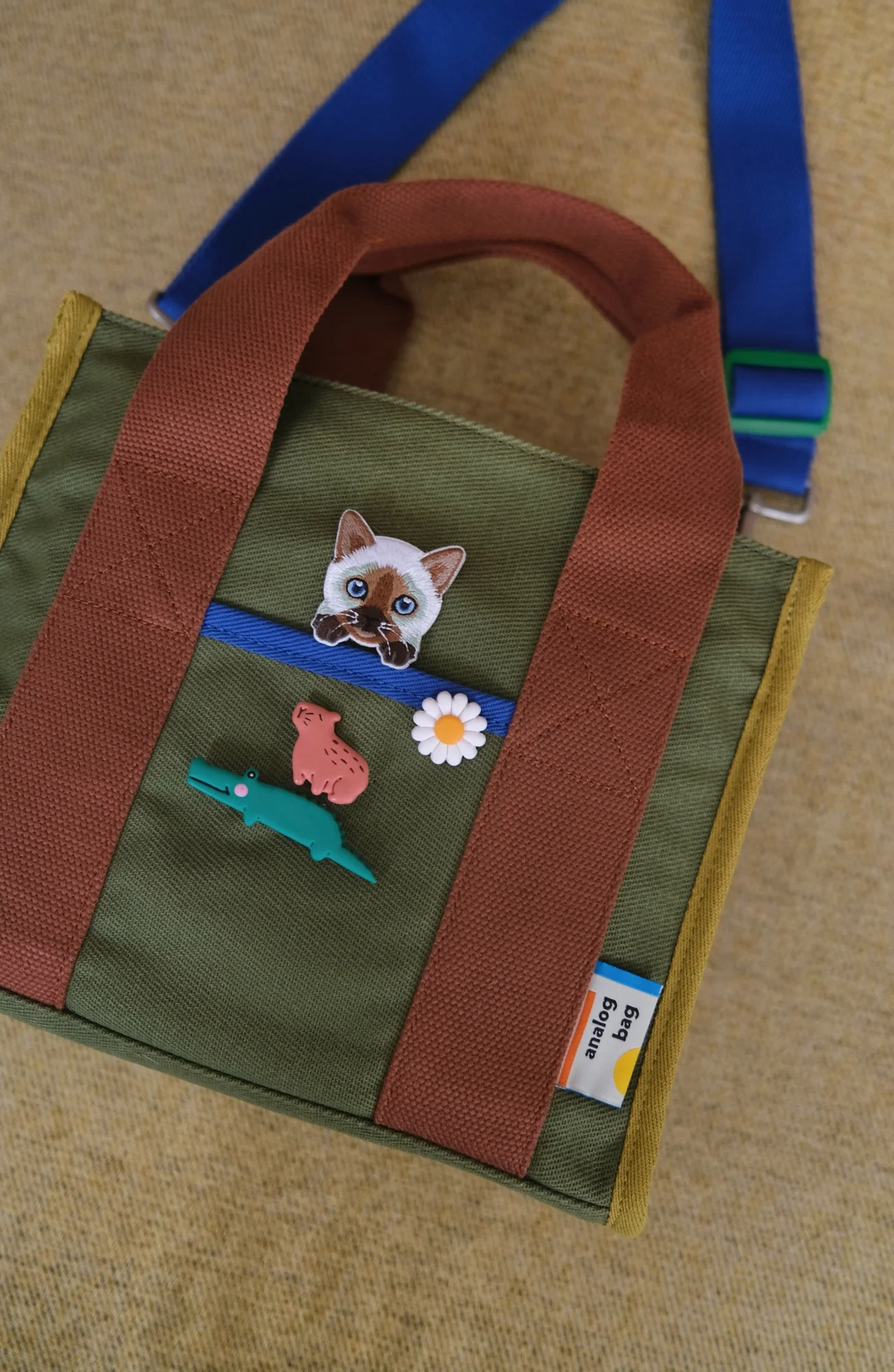 Analog No.6 Medium Tote Bag (Limited Edition) - Image 3