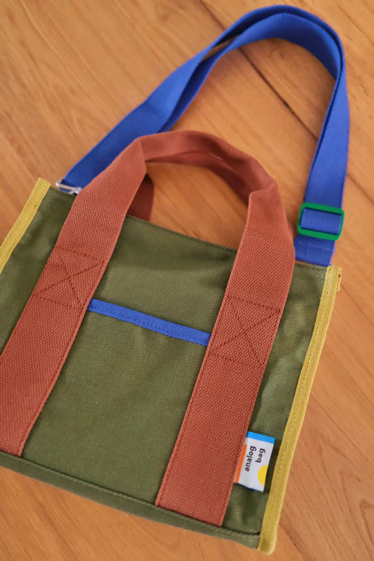 Analog No.6 Medium Tote Bag (Limited Edition) - Image 9