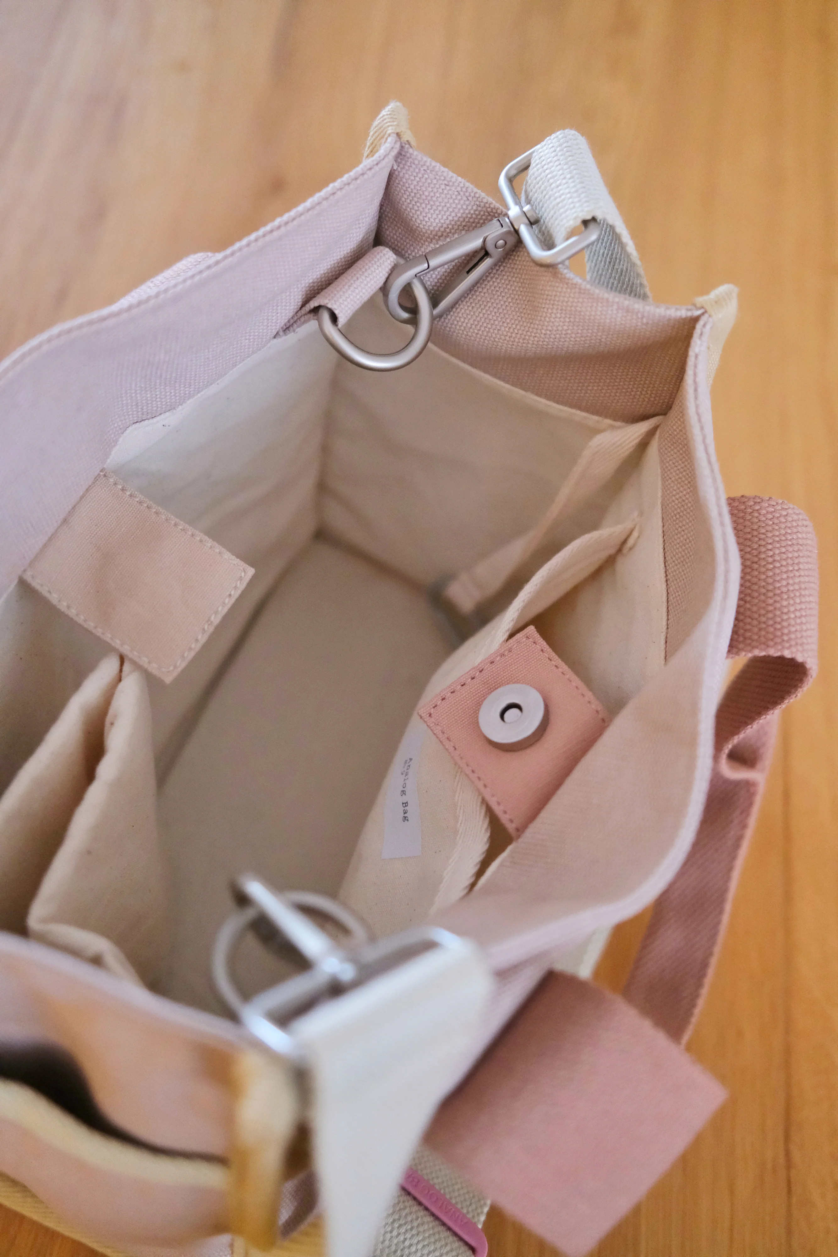 Analog No.9 Medium Tote Bag (Limited Edition) - Image 12