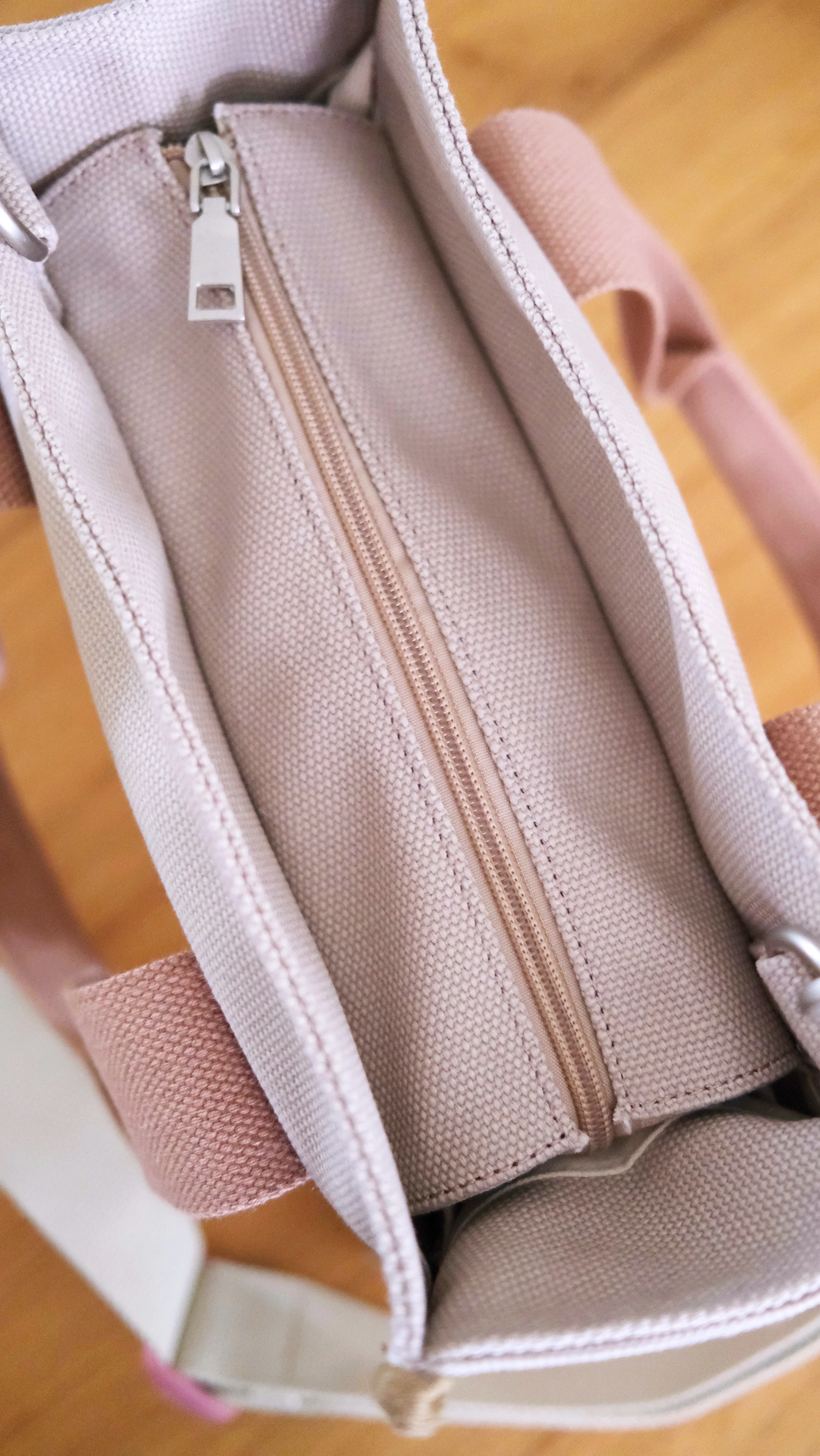 Analog No.9 Medium Tote Bag (Limited Edition) - Image 14