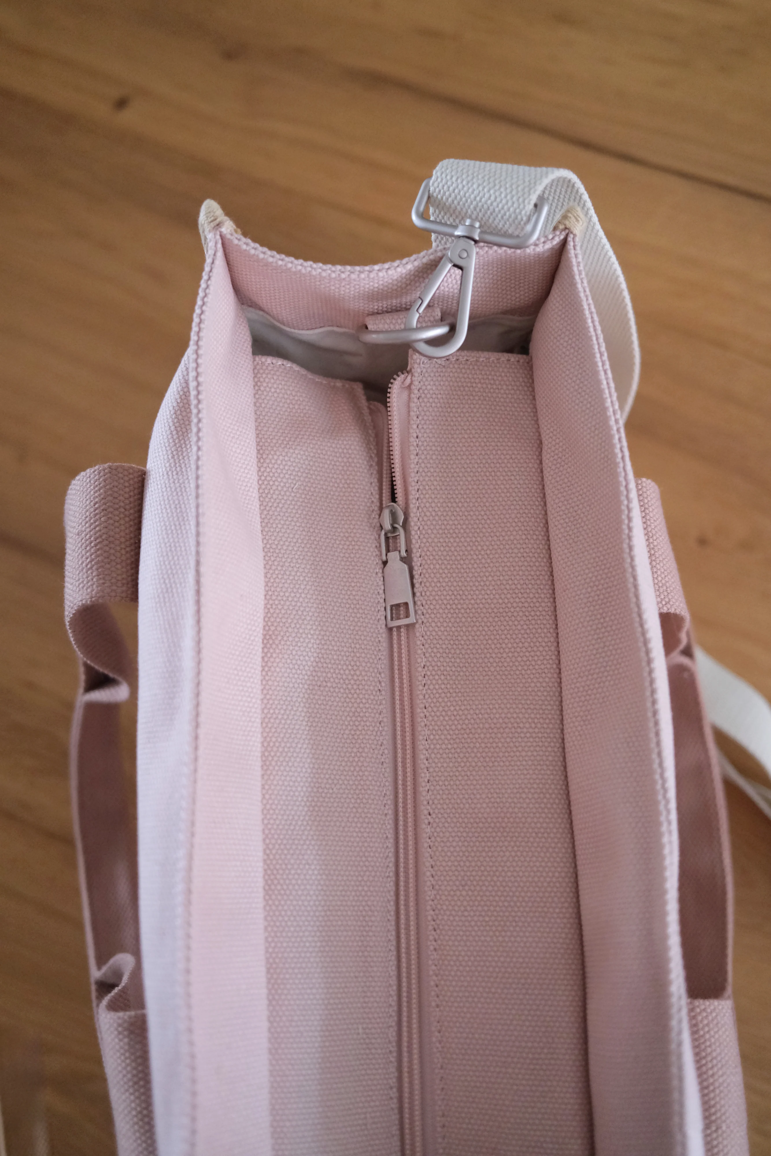 Analog No.9 Medium Tote Bag (Limited Edition) - Image 18