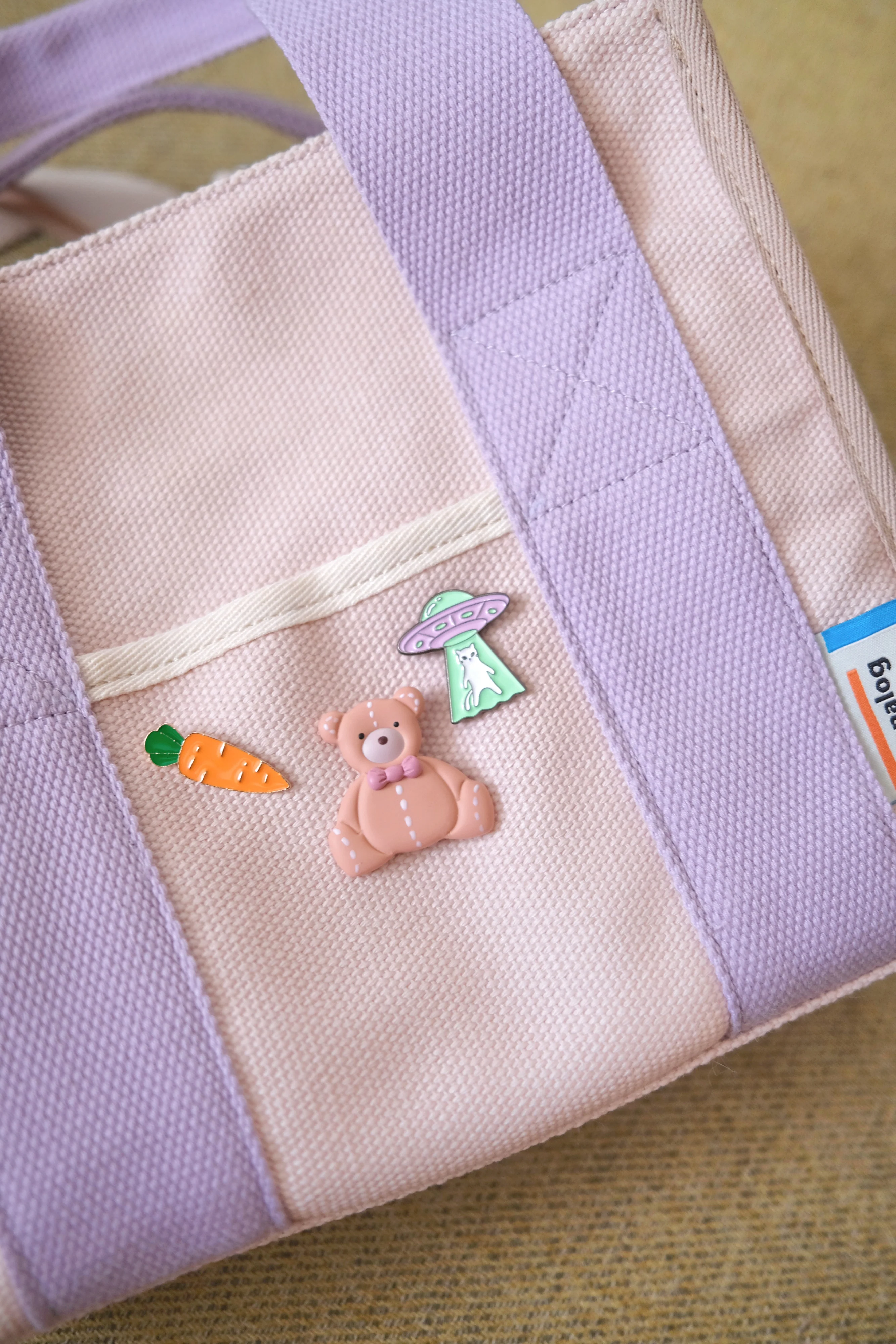 Analog No.7 Medium Tote Bag (Limited Edition) - Image 9