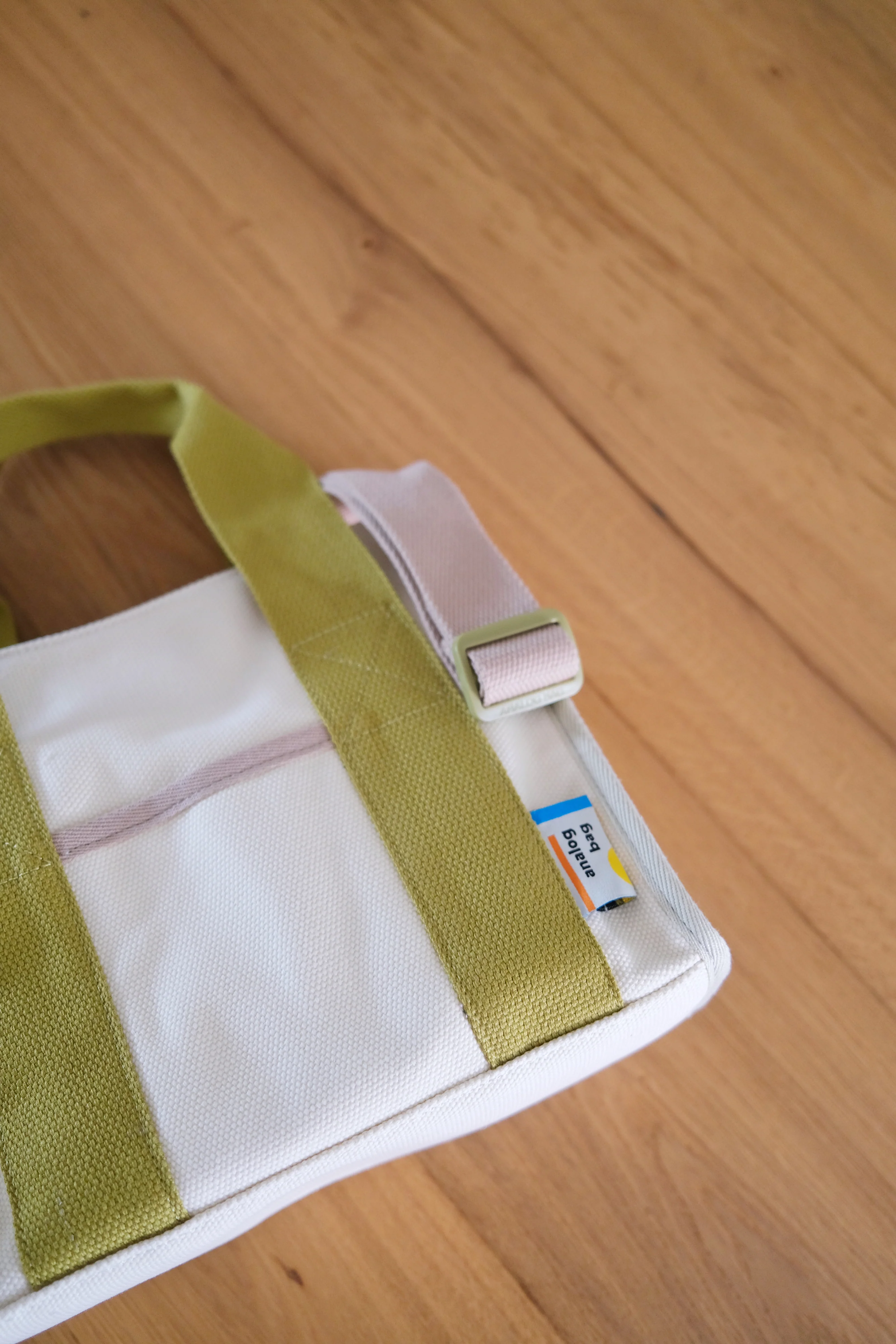 Analog No.8 Medium Tote Bag (Limited Edition) - Image 13