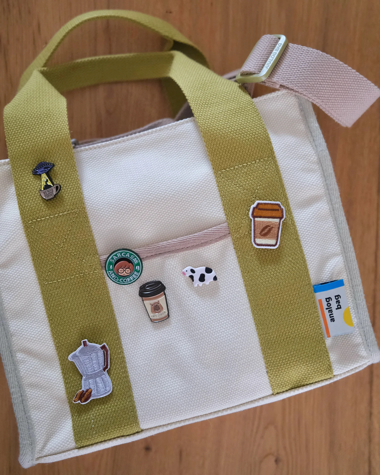 Analog No.8 Medium Tote Bag (Limited Edition) - Image 9