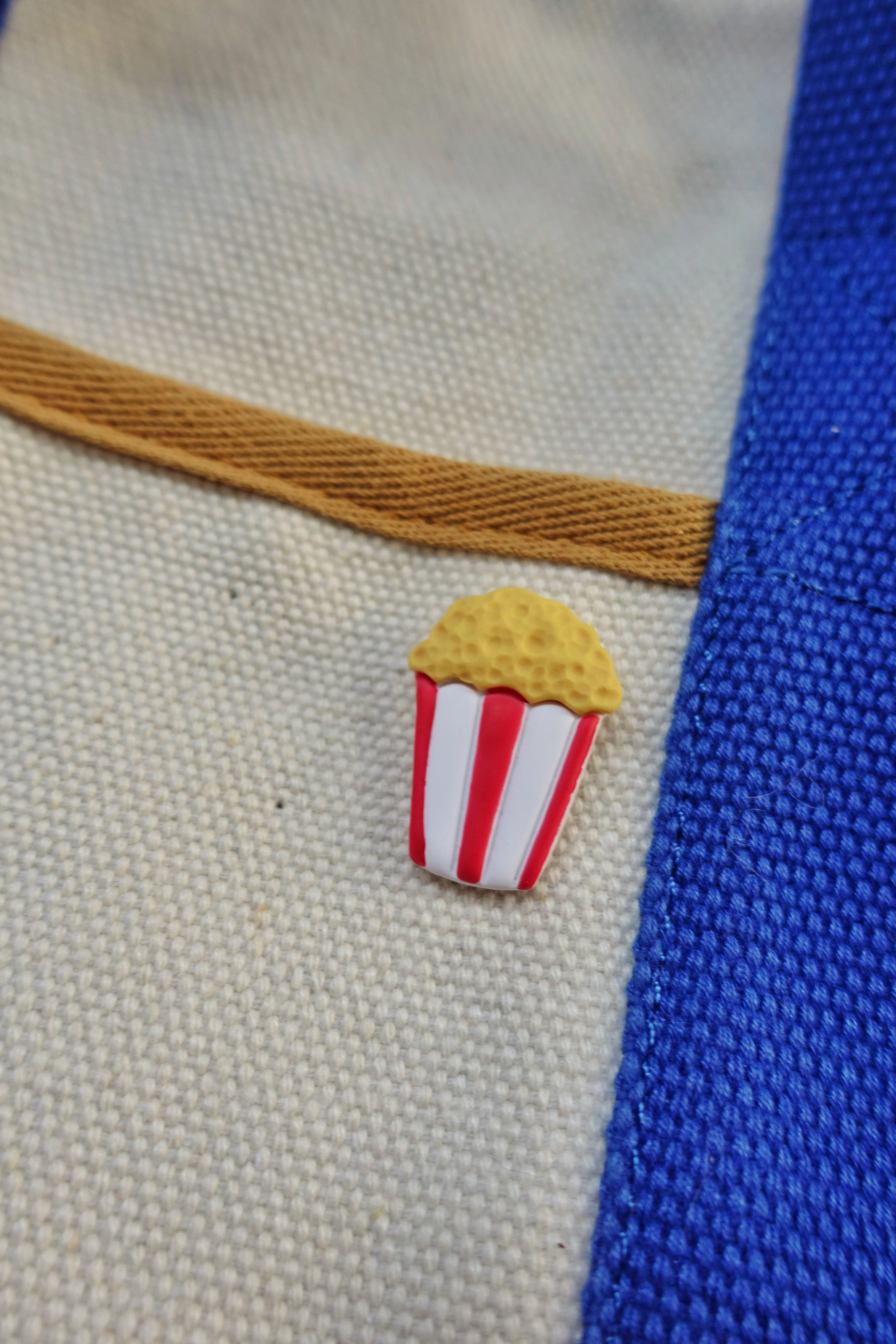 Large Popcorn Bobbin - Image 9