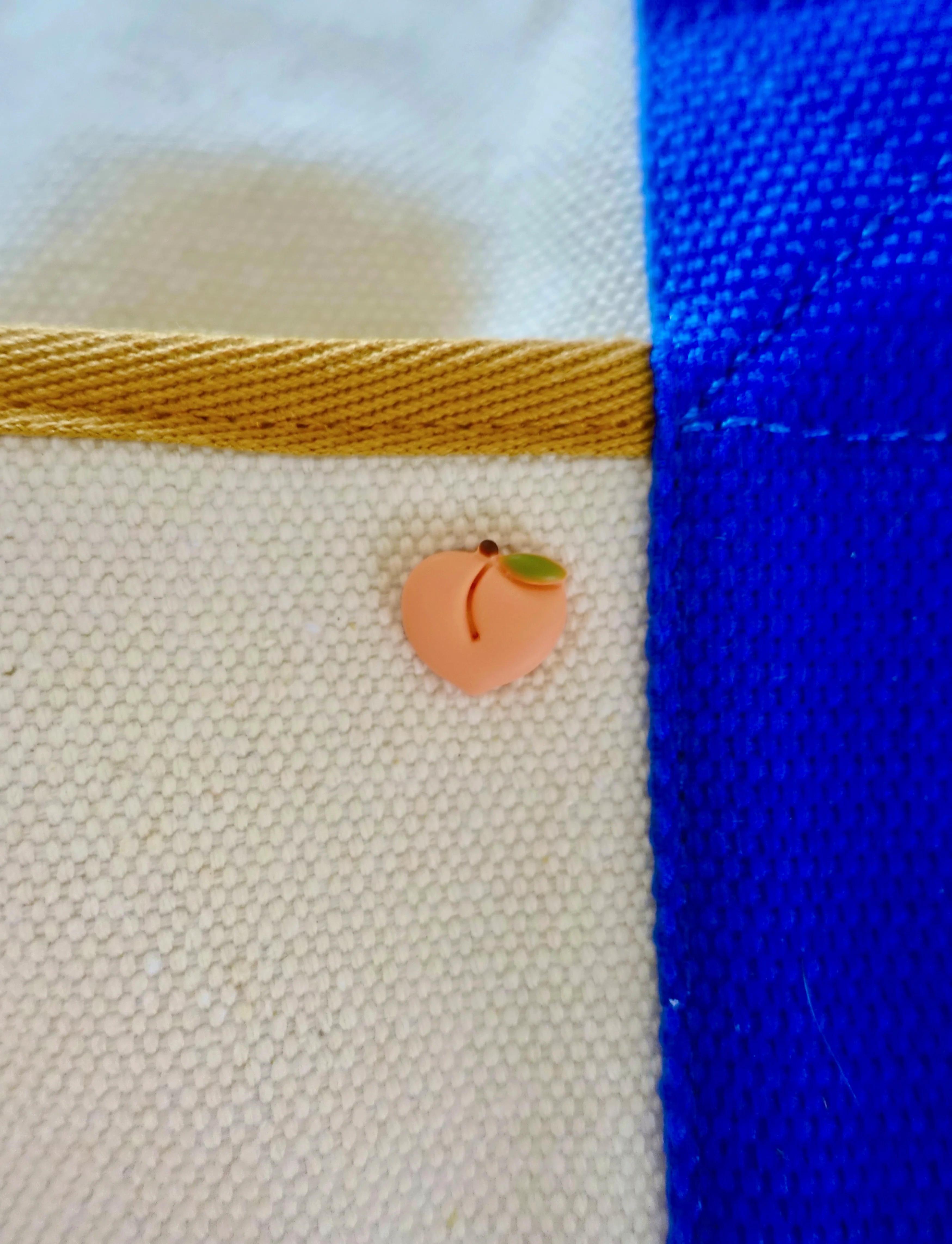 Peach Bobbin - Image 6